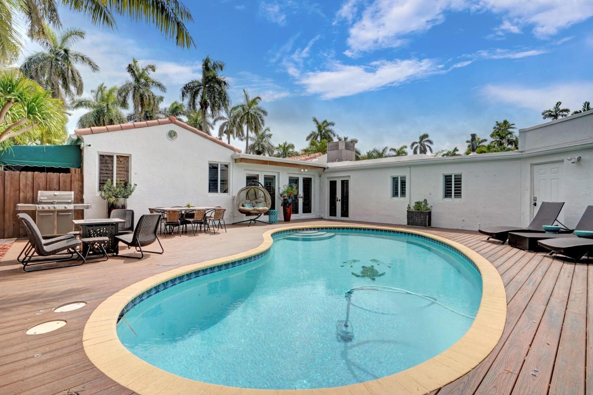 Private Pool With 5 Bedroom Retreat Hollywood Exteriör bild